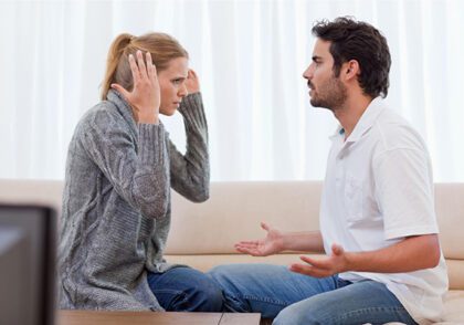 طلاق عاطفی چیست و چگونه رخ میدهد؟